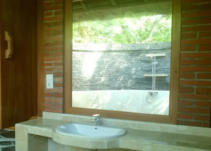 سيليكس بيتش غاردين Kubutambahan (Bali)
